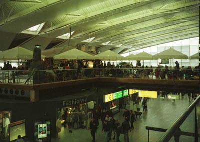 R1_F0_Aeroporto_de_Amsterdam.jpg